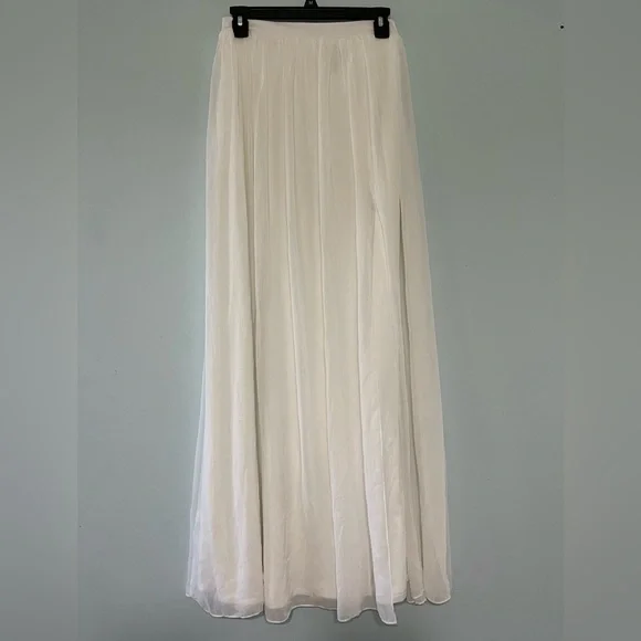 Lulus maxi white skirt - Picture 1 of 6